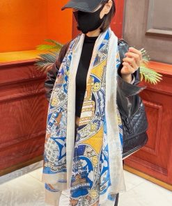 LOUIS VUITTON scarf