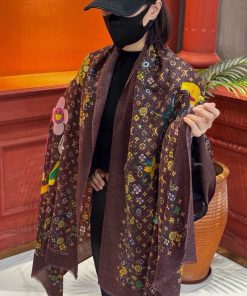 LOUIS VUITTON scarf