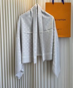 LOUIS VUITTON scarf
