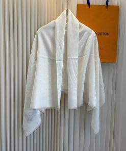 LOUIS VUITTON scarf