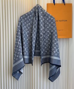 LOUIS VUITTON scarf