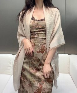 LOUIS VUITTON scarf