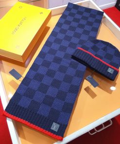 LOUIS VUITTON scarf
