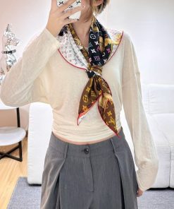 LOUIS VUITTON scarf