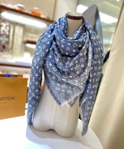 LOUIS VUITTON scarf