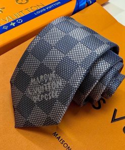 LOUIS VUITTON Tie