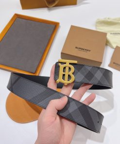 Burberry belt