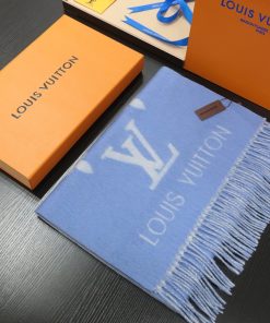 LOUIS VUITTON scarf