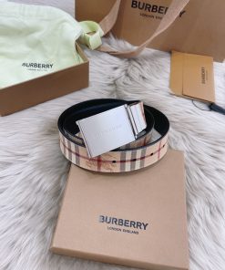 Burberry belt
