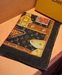 LOUIS VUITTON scarf