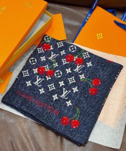 LOUIS VUITTON scarf