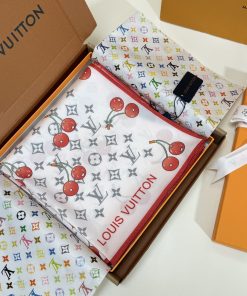 LOUIS VUITTON scarf