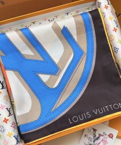 LOUIS VUITTON scarf