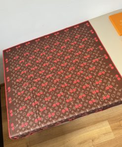 LOUIS VUITTON scarf