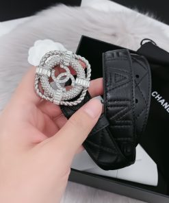CHANEL belt