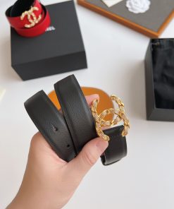 CHANEL belt