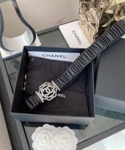 CHANEL belt
